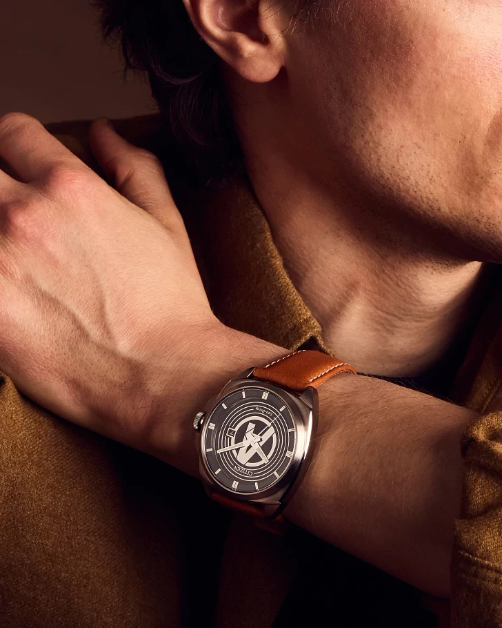 Avengers Legacy Black Dial Leather Strap AW1721-08W | CITIZEN